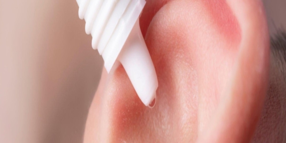 Kulağa Gliserin Damlatmak Kulak Temizliği için Faydalı Olur mu?